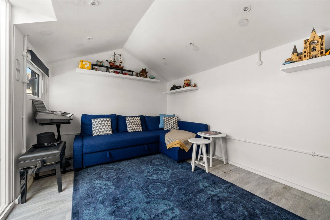 Images for College Town, Sandhurst, Berkshire