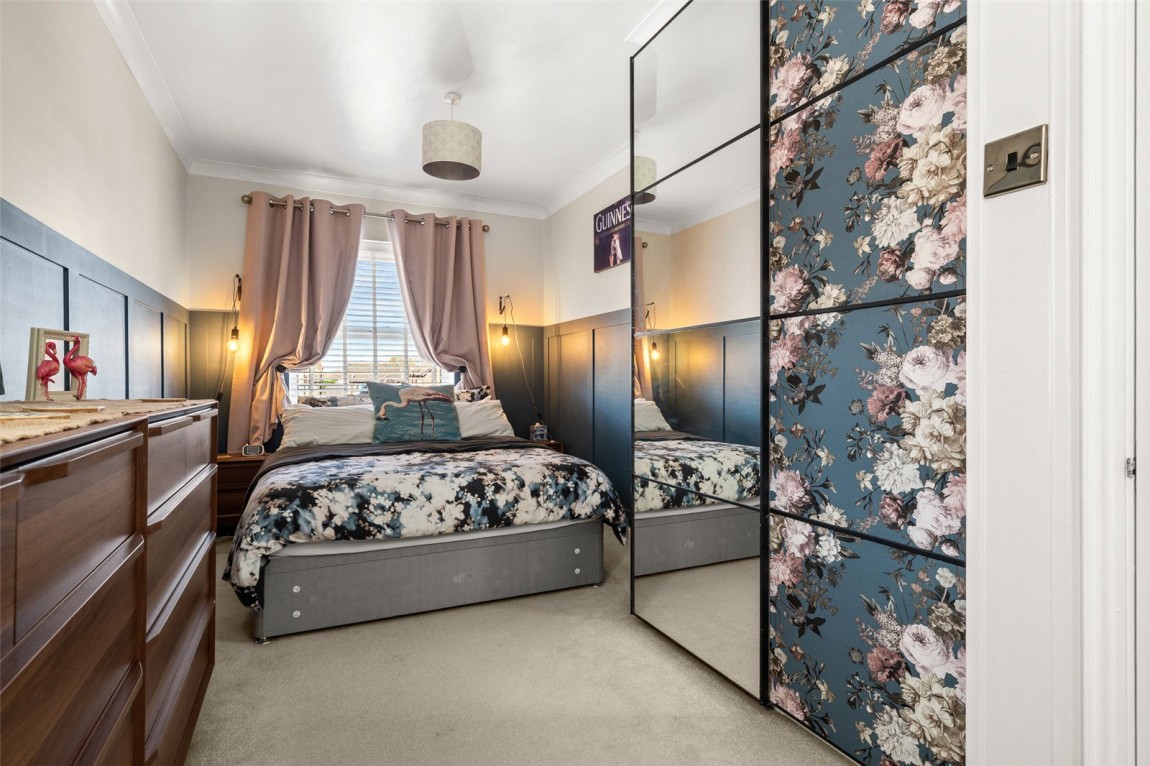 Images for College Town, Sandhurst, Berkshire