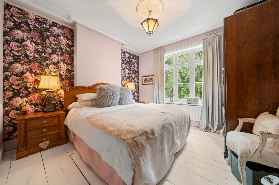 Images for College Town, Sandhurst, Berkshire