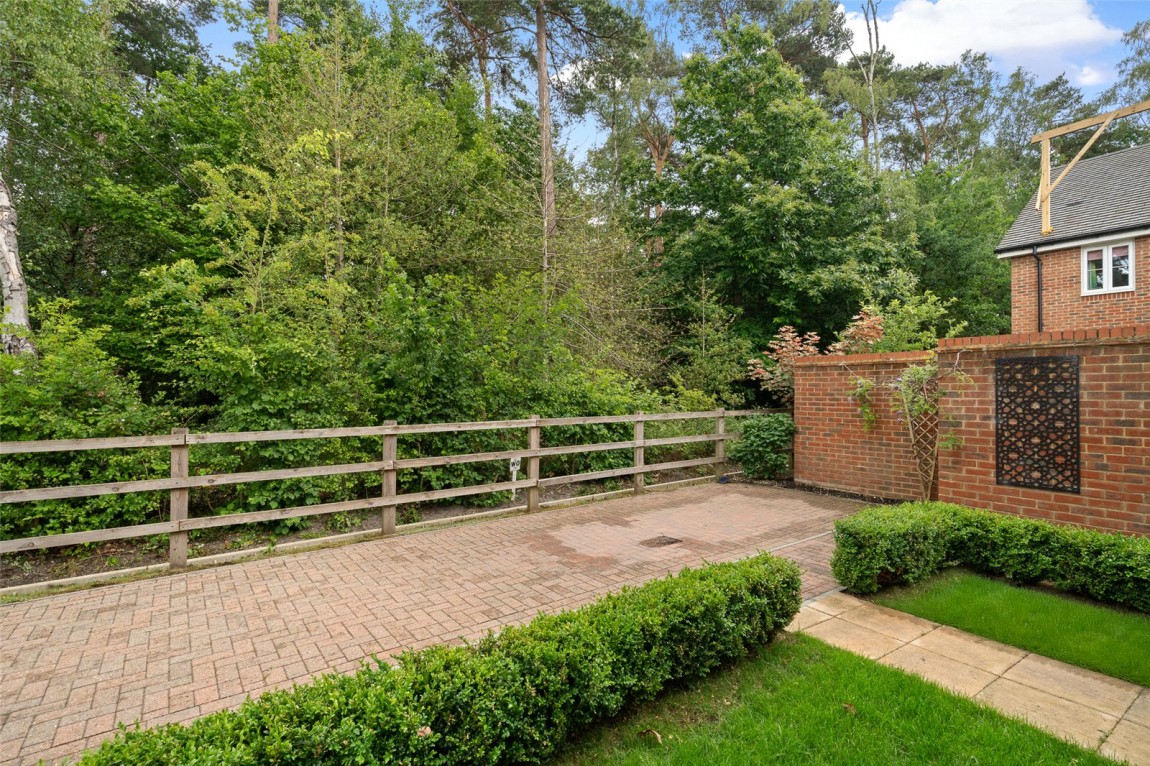 Images for Crowthorne, Berkshire