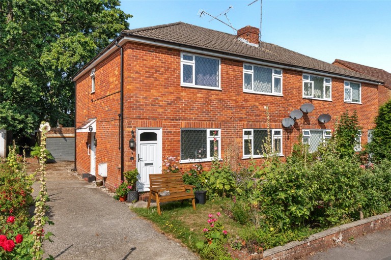 View Full Details for Crowthorne, Berkshire