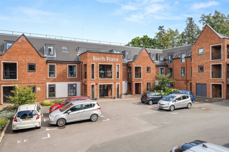 View Full Details for Dukes Ride, Crowthorne, Berkshire