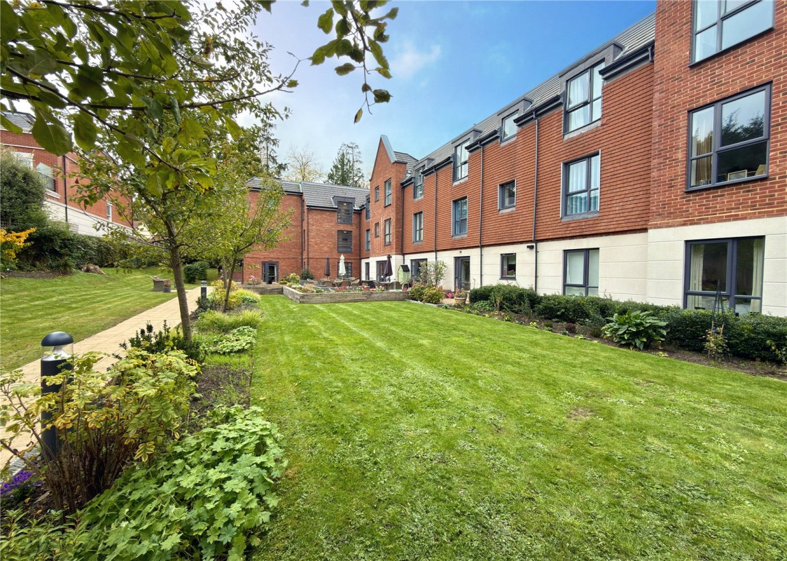 Images for Dukes Ride, Crowthorne, Berkshire