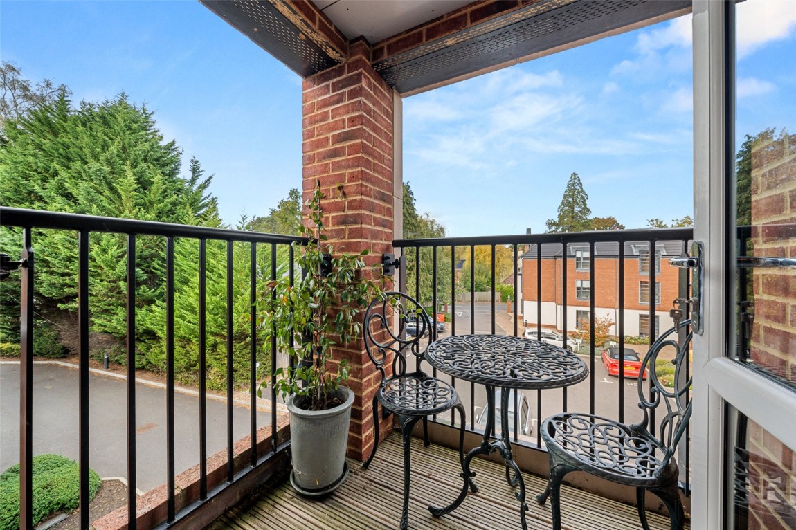 Images for Dukes Ride, Crowthorne, Berkshire