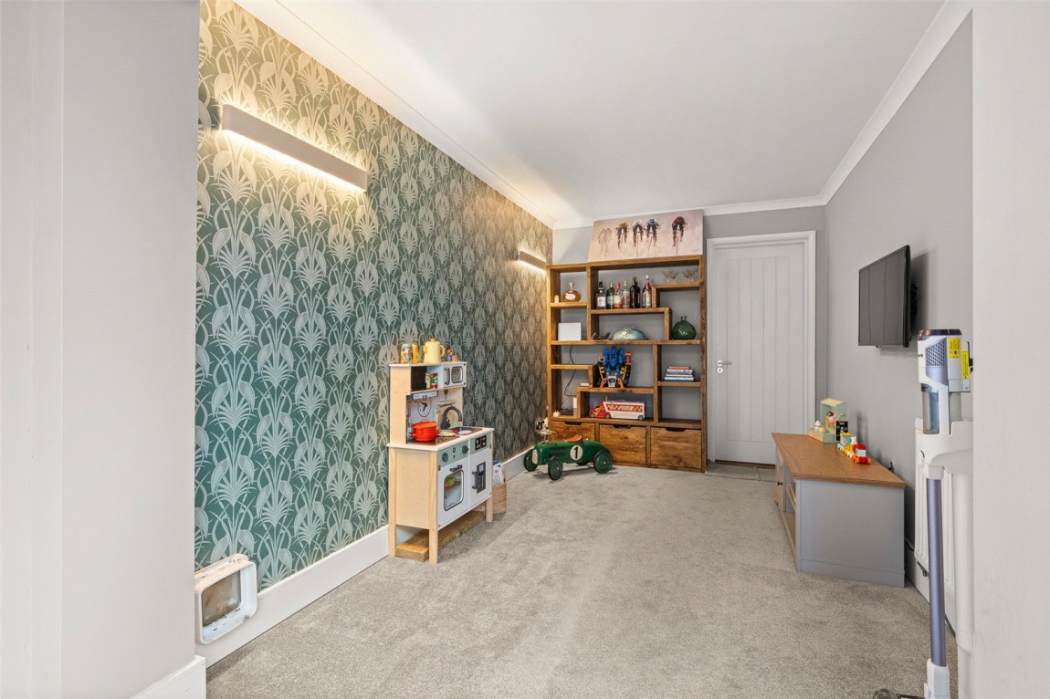 Images for Owlsmoor, Sandhurst, Berkshire