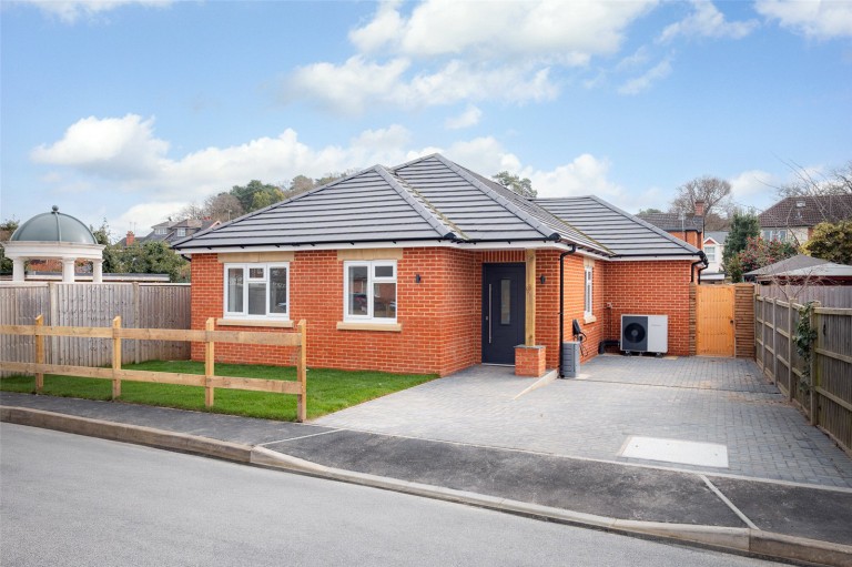 View Full Details for Crowthorne, Berkshire