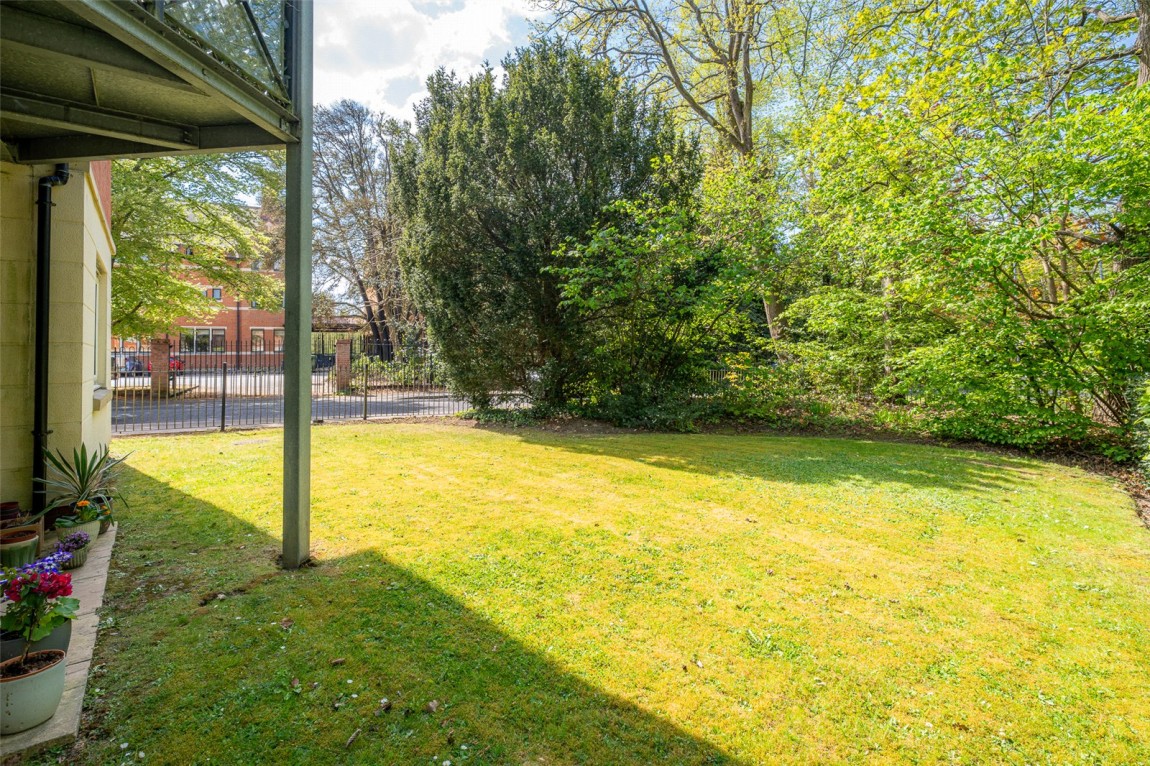 Images for Crowthorne, Berkshire